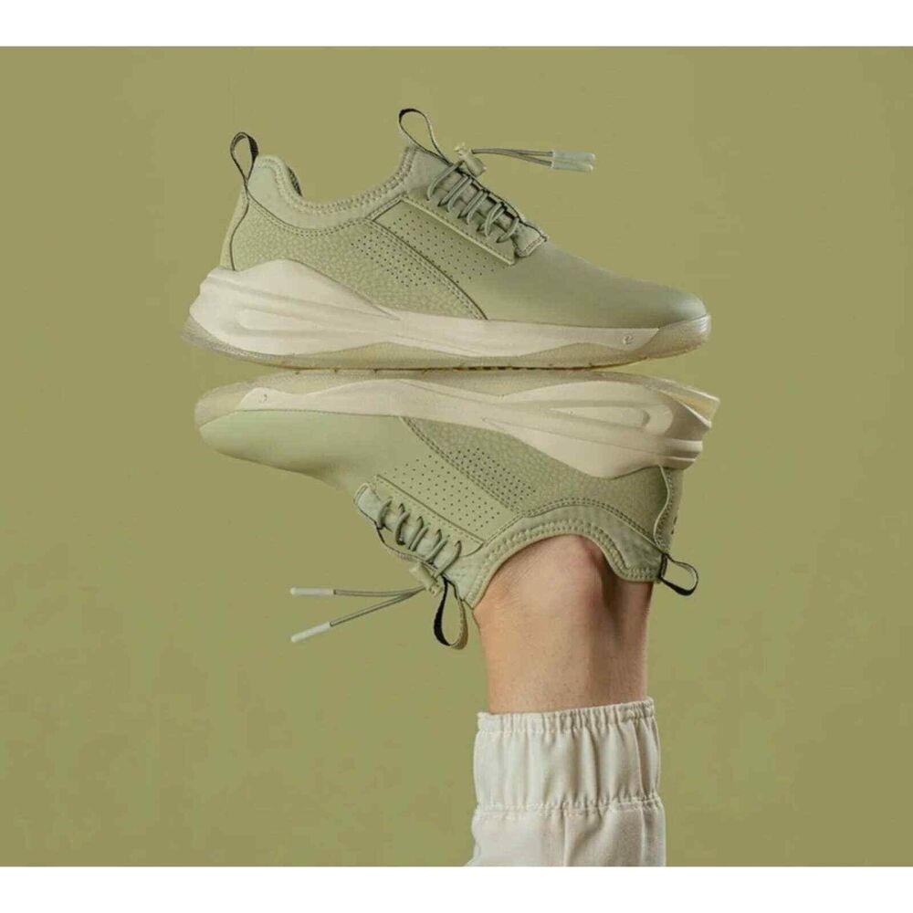 Clove Classic Sage Green Nursing Sneaker Women's Sz 8.5 / Men 7 / EU 40 NEW - Picture 5 of 8